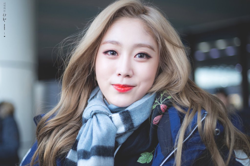 금발머리가 찰떡같이 어울리는 러블리즈 지수.jpg | 인스티즈
