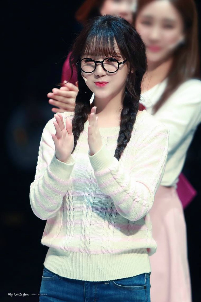 안경 쓴 러블리즈 멤버들 사진모음.jpgif | 인스티즈