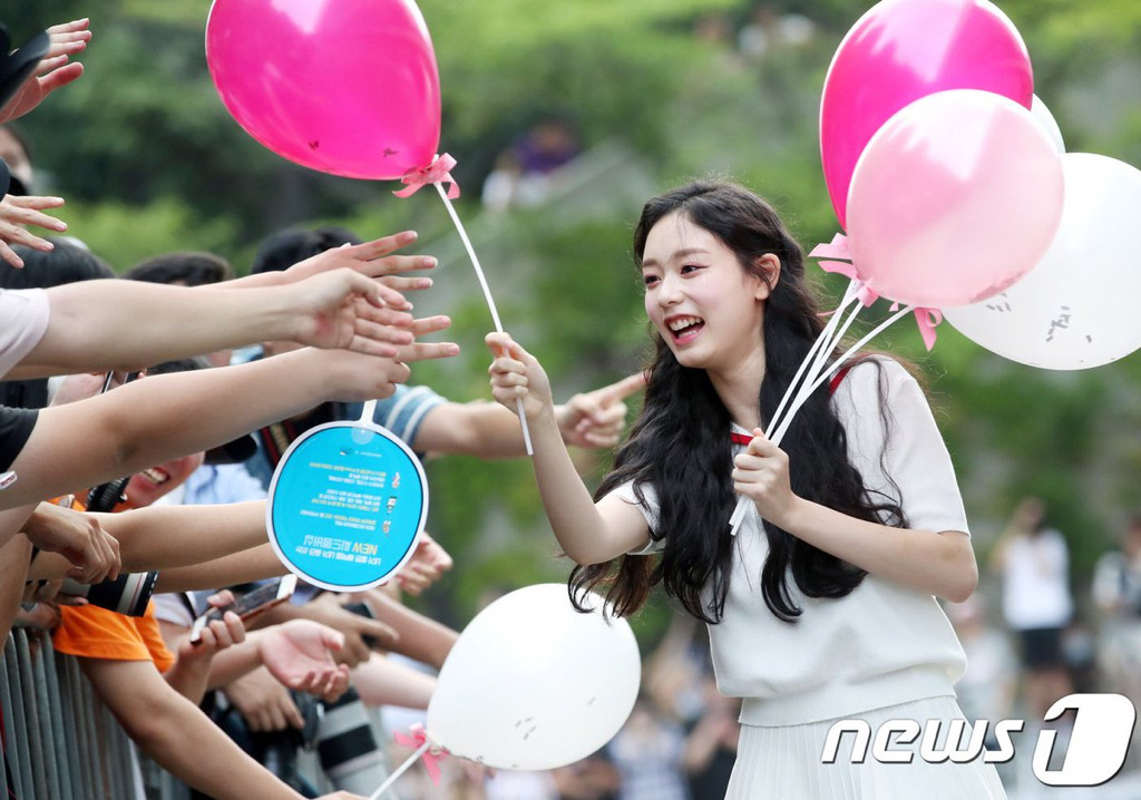 [프로듀스48] 출근길에 CF찍고 가신 분 | 인스티즈
