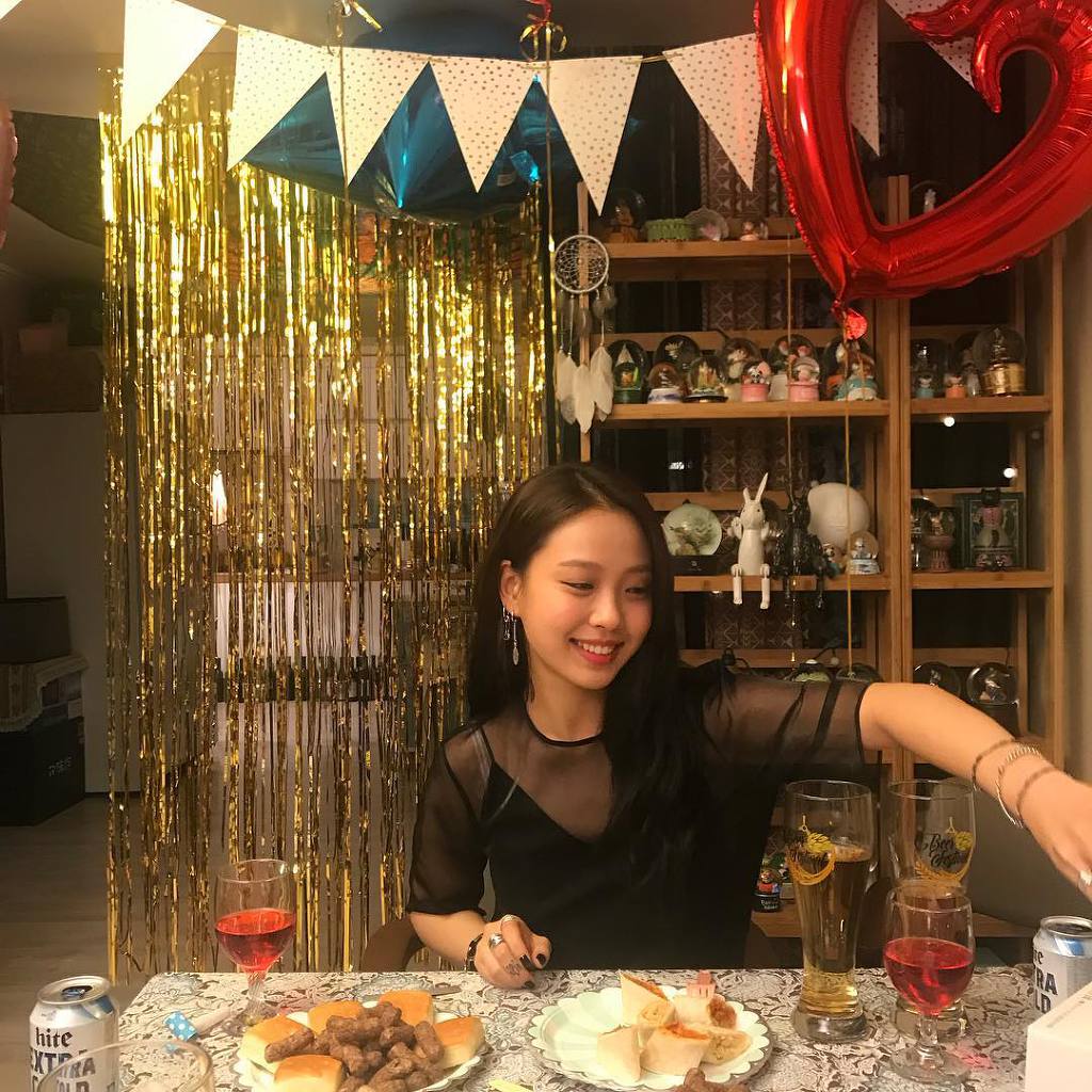 영화 마녀 속 욕쟁이 아가씨 배우 고민시 최근 인스타 사진모음.jpg | 인스티즈