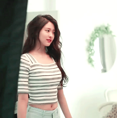 설현은 예쁘다.jpgif | 인스티즈