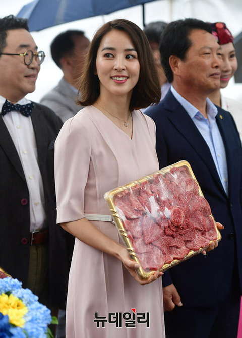 오늘자 한혜진 (a.k.a 시온이 어머님).jpg | 인스티즈