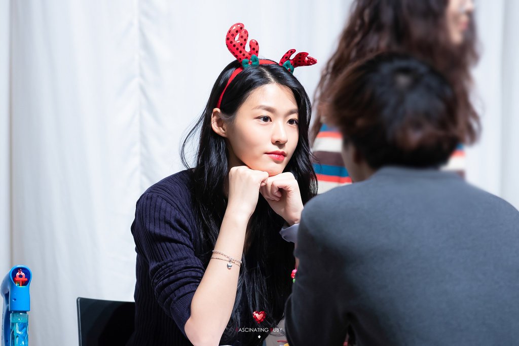 오늘 생일을 맞은 설현이.jpgif | 인스티즈