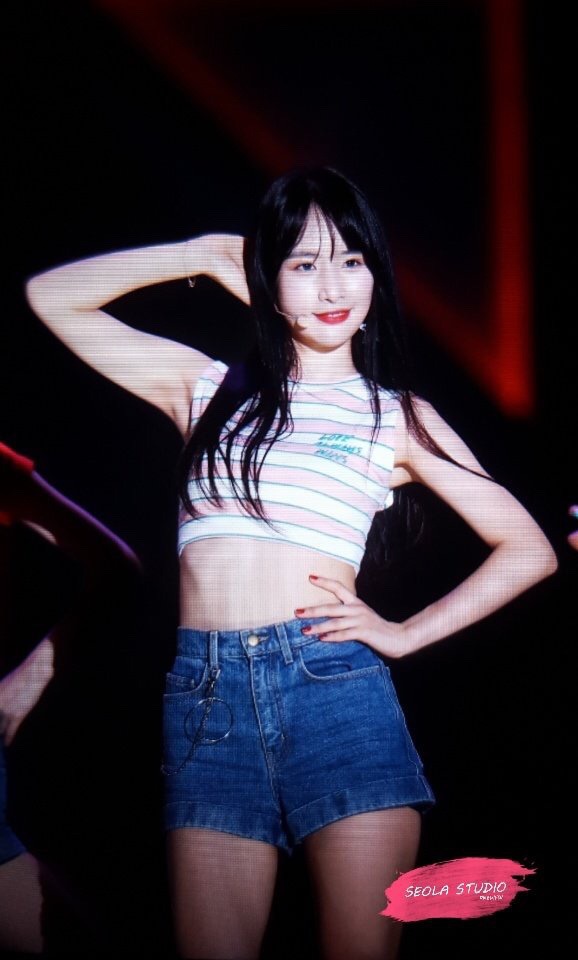 섹시포즈 뺏긴거에 대한 우주소녀 루다의 생각 | 인스티즈