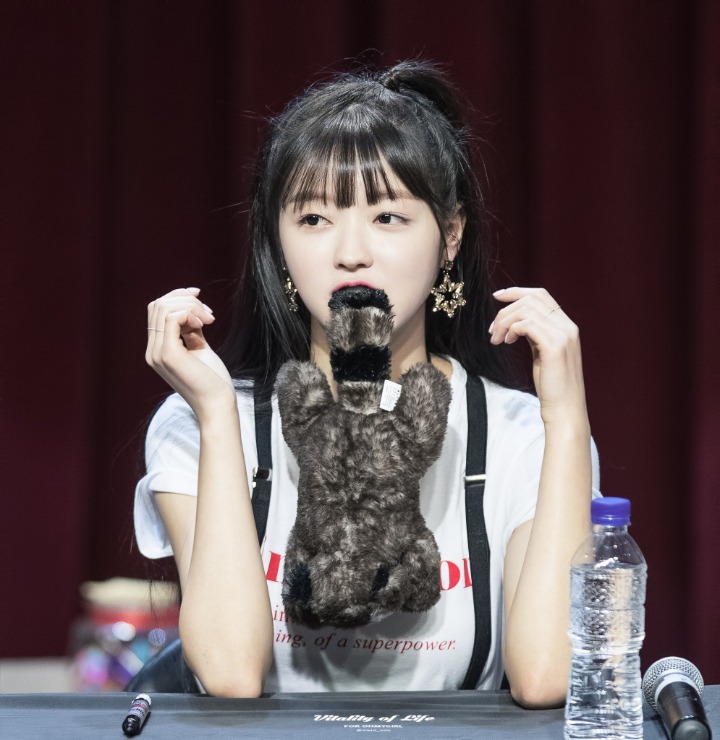 이쁘고 귀여운 오마이걸 유아.jpg | 인스티즈