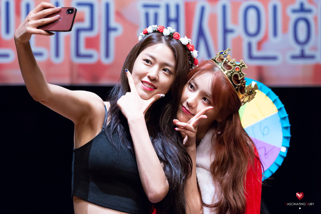 오늘 생일을 맞은 설현이.jpgif | 인스티즈