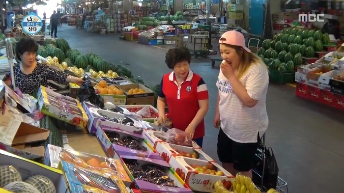 [나혼자산다] 매실 사러 농수산물시장에 간 이국주.jpg | 인스티즈